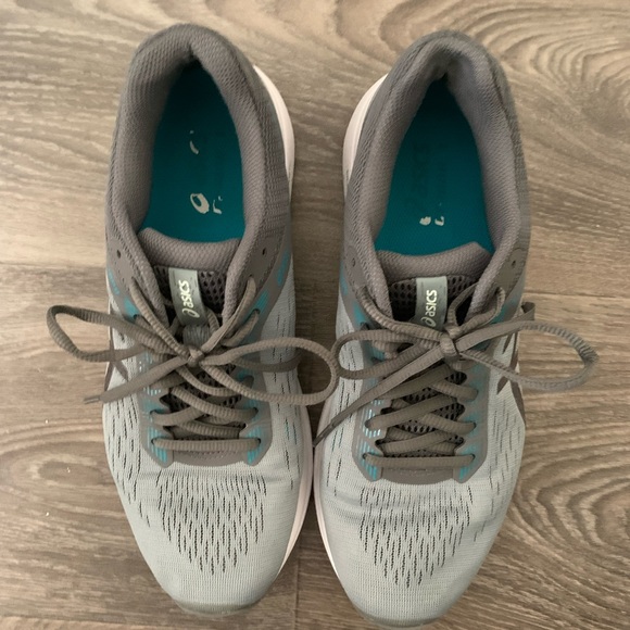 ASICS Women's GT 1000 7 Running
Shoes - Picture 2 of 13